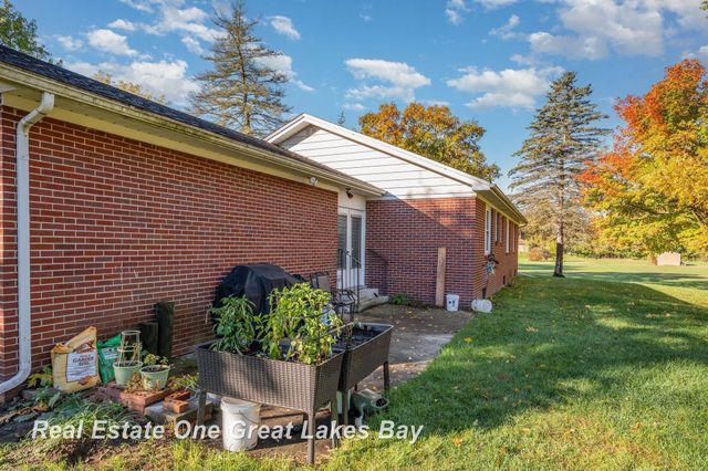 4719 Baker Road, Bridgeport, MI 48722