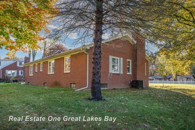 4719 Baker Road, Bridgeport, MI 48722
