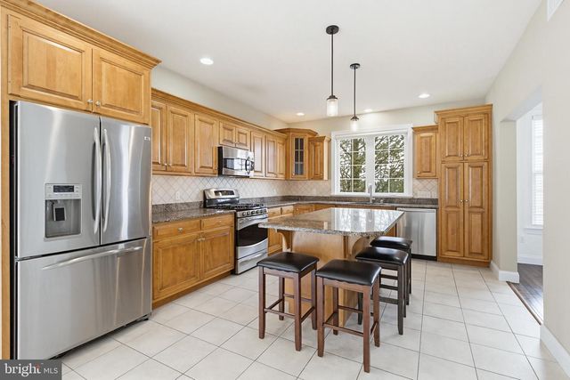 4 SAINT ANDREWS DRIVE, Fleetwood, PA 19522