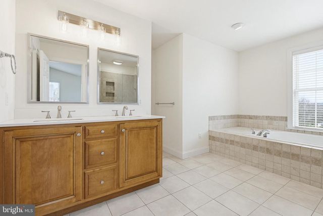 4 SAINT ANDREWS DRIVE, Fleetwood, PA 19522