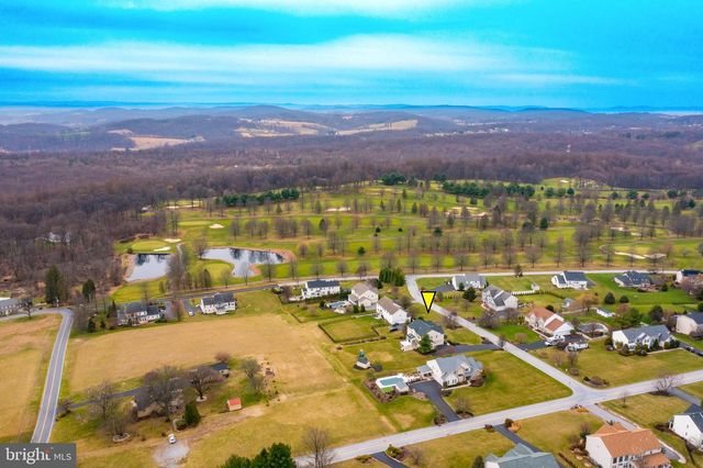 4 SAINT ANDREWS DRIVE, Fleetwood, PA 19522