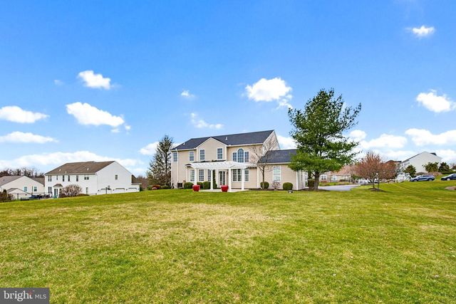 4 SAINT ANDREWS DRIVE, Fleetwood, PA 19522