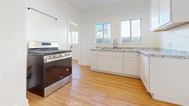 718 Hermosa Avenue, Hermosa Beach, CA 90254