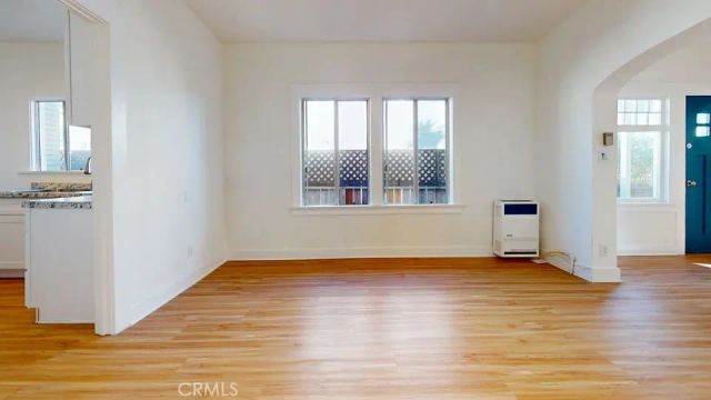 718 Hermosa Avenue, Hermosa Beach, CA 90254