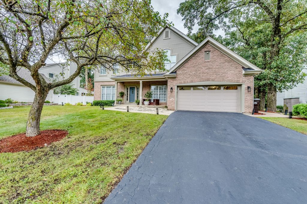 550 Meadowview Drive, Wauconda, IL 60084 — photo 2