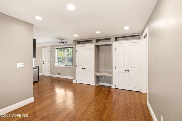1370 Red Oak Drive, Lakewood, NJ 08701