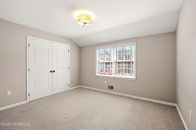 1370 Red Oak Drive, Lakewood, NJ 08701