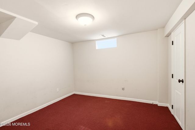 1370 Red Oak Drive, Lakewood, NJ 08701