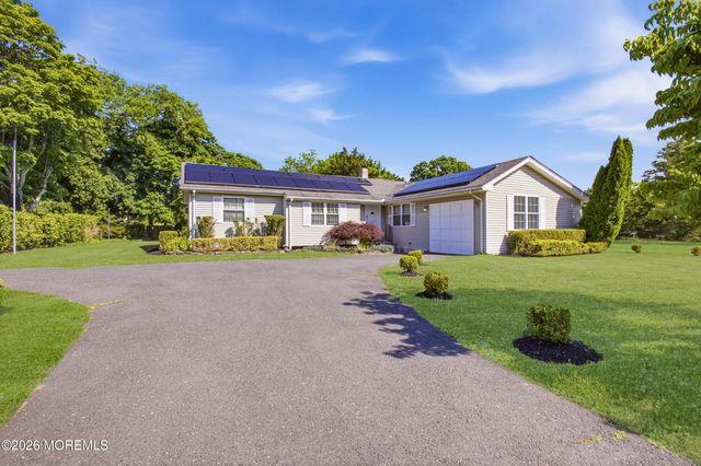 1370 Red Oak Drive, Lakewood, NJ 08701