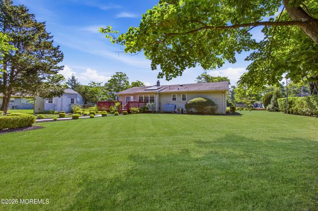 1370 Red Oak Drive, Lakewood, NJ 08701
