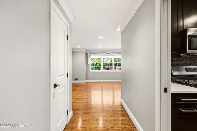 1370 Red Oak Drive, Lakewood, NJ 08701