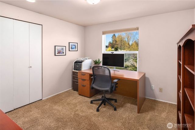 9630 NE 35th Place, Clyde Hill, WA 98004