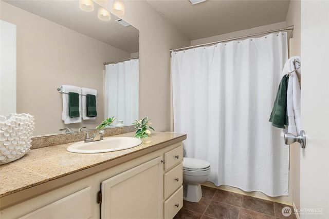 9630 NE 35th Place, Clyde Hill, WA 98004