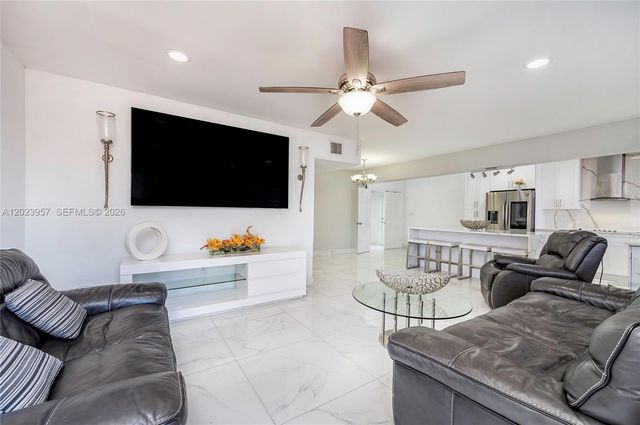 228 W 18th Street, Hialeah, FL 33010
