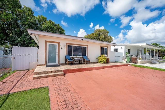228 W 18th Street, Hialeah, FL 33010