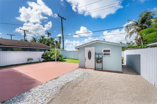 228 W 18th Street, Hialeah, FL 33010