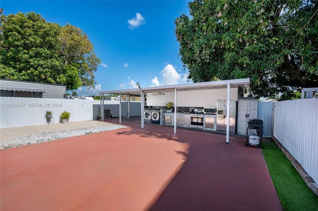 228 W 18th Street, Hialeah, FL 33010