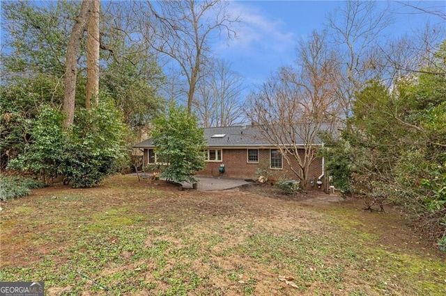 2098 Trailmark Drive, Decatur, GA 30033