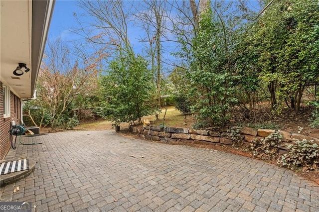 2098 Trailmark Drive, Decatur, GA 30033
