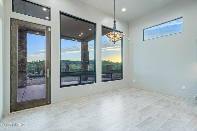 422 E Sun Spring Place, Oro Valley, AZ 85755