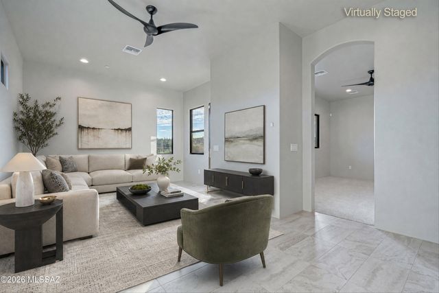 422 E Sun Spring Place, Oro Valley, AZ 85755