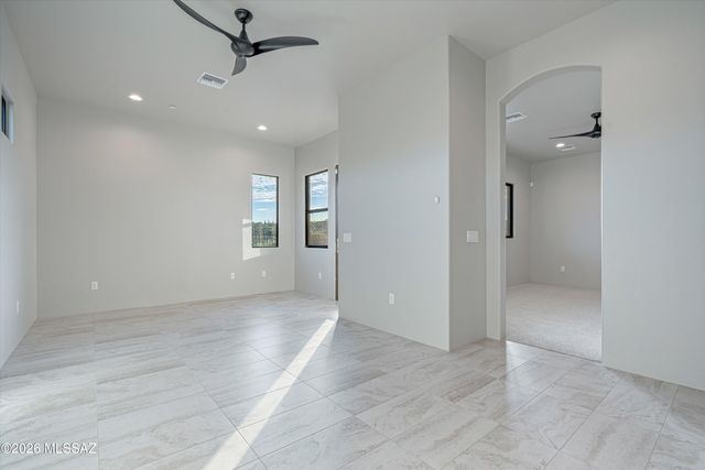 422 E Sun Spring Place, Oro Valley, AZ 85755
