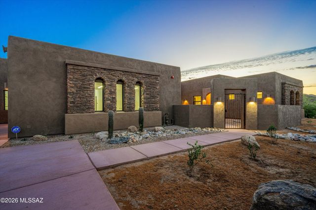 422 E Sun Spring Place, Oro Valley, AZ 85755