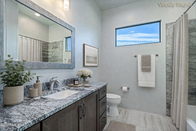 422 E Sun Spring Place, Oro Valley, AZ 85755