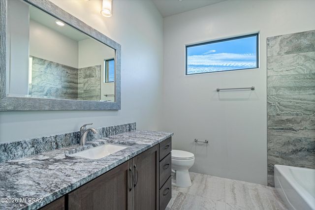 422 E Sun Spring Place, Oro Valley, AZ 85755