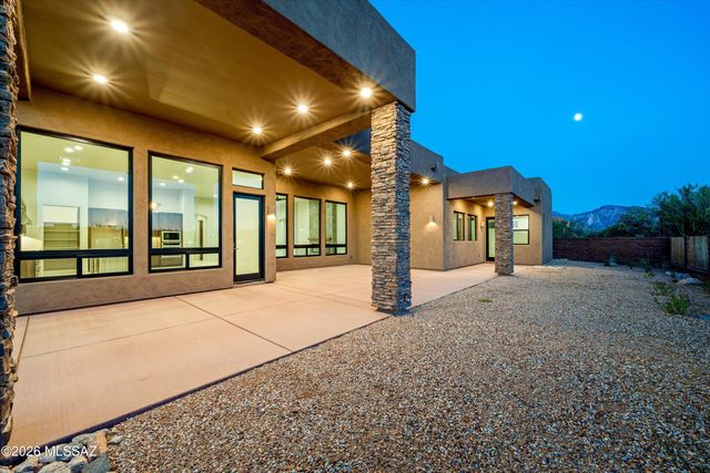 422 E Sun Spring Place, Oro Valley, AZ 85755