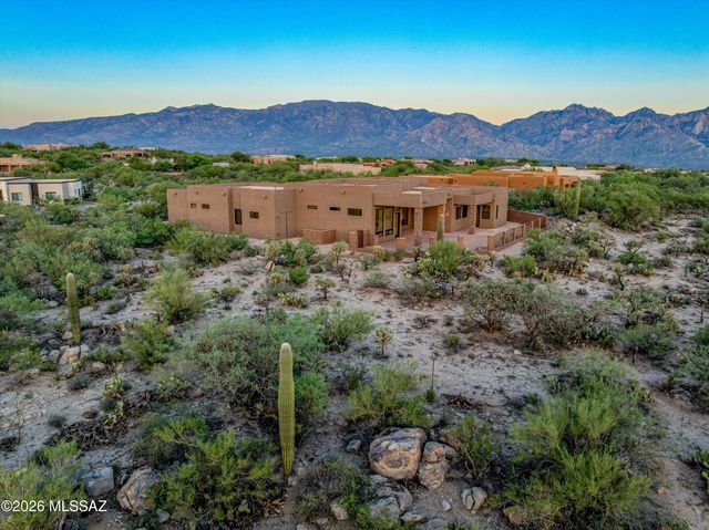 422 E Sun Spring Place, Oro Valley, AZ 85755