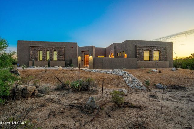 422 E Sun Spring Place, Oro Valley, AZ 85755