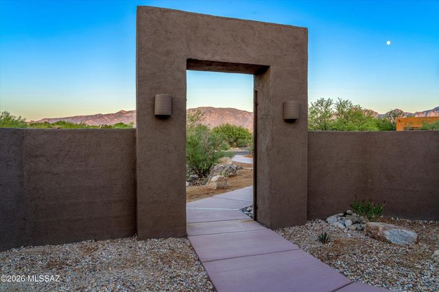 422 E Sun Spring Place, Oro Valley, AZ 85755