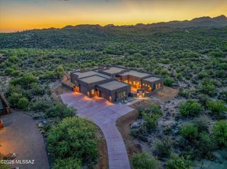 422 E Sun Spring Place, Oro Valley, AZ 85755