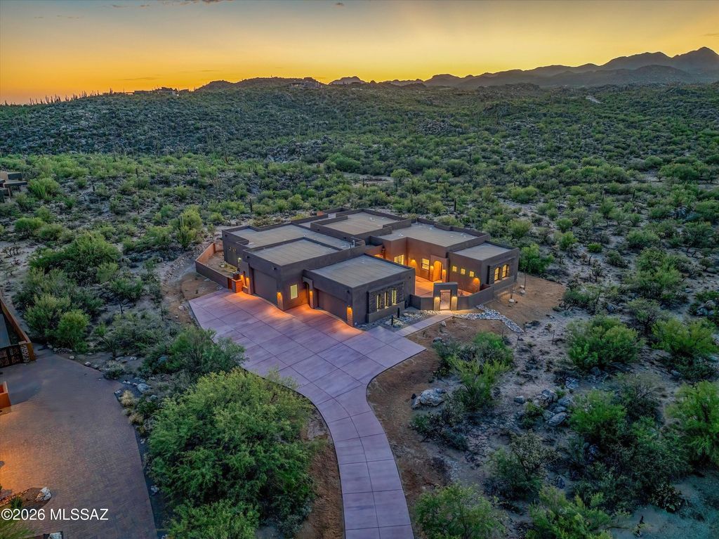 422 E Sun Spring Place, Oro Valley, AZ 85755