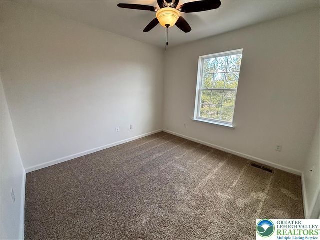 258 Milkweed Drive, Upper Macungie Twp, PA 18104