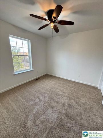 258 Milkweed Drive, Upper Macungie Twp, PA 18104