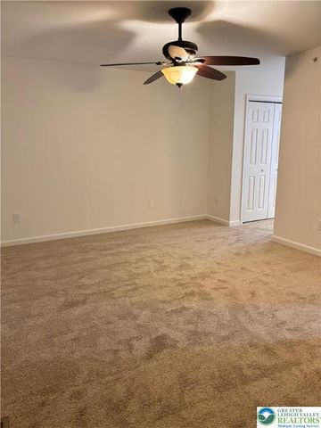 258 Milkweed Drive, Upper Macungie Twp, PA 18104