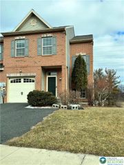 258 Milkweed Drive, Upper Macungie Twp, PA 18104