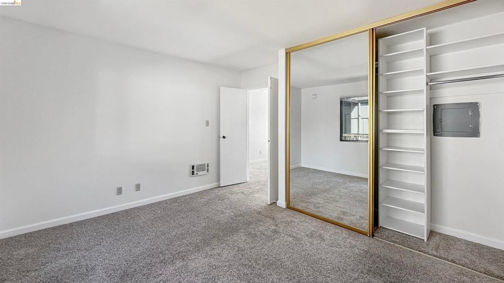 Image 11 of property listing at 5 Embarcadero W 318, Oakland, CA 94607