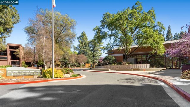 90 Rolling Green Cir, Pleasant Hill, CA 94523