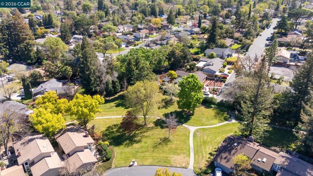 90 Rolling Green Cir, Pleasant Hill, CA 94523