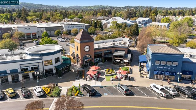 90 Rolling Green Cir, Pleasant Hill, CA 94523