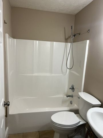 1 Central Ave, Tullahoma, TN 37388