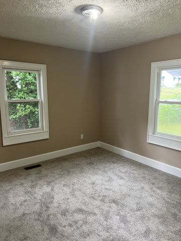 1 Central Ave, Tullahoma, TN 37388