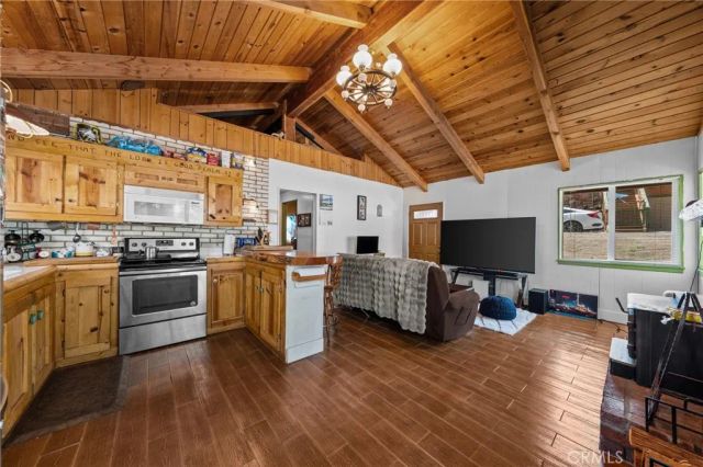 731 YUKON RD, Green Valley Lake, CA 92341