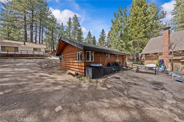 731 YUKON RD, Green Valley Lake, CA 92341