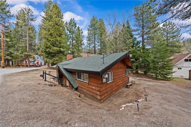 731 YUKON RD, Green Valley Lake, CA 92341