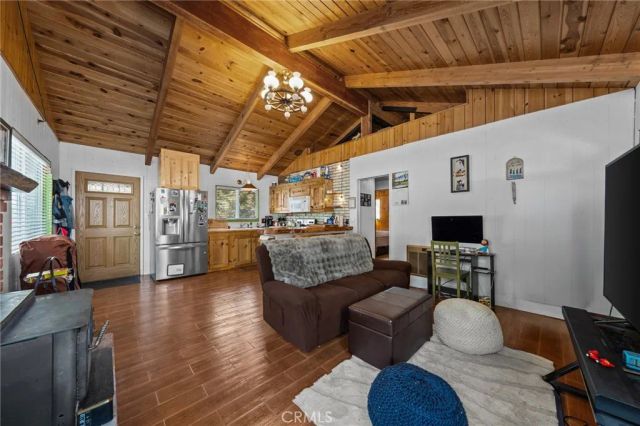 731 YUKON RD, Green Valley Lake, CA 92341