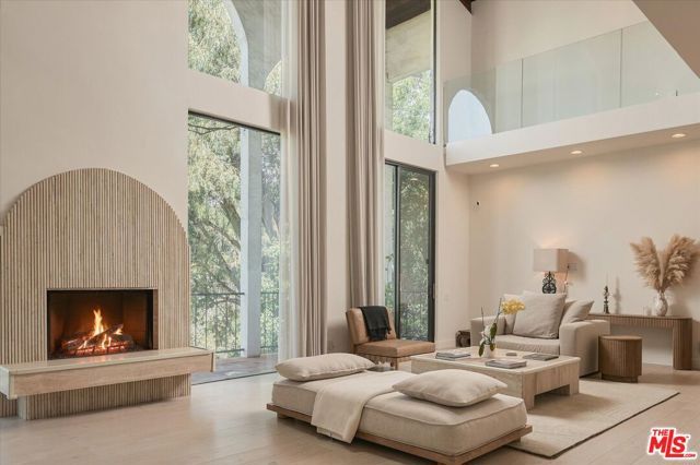 2299 Gloaming Way, Beverly Hills, CA 90210